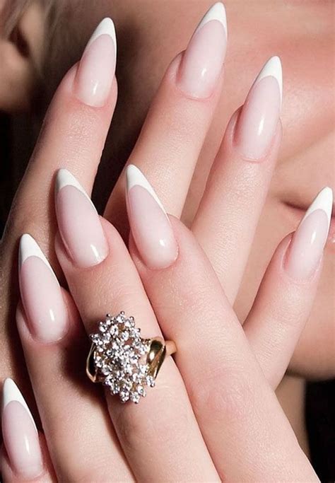 french nails mandelform|12 idées de french manucure originale